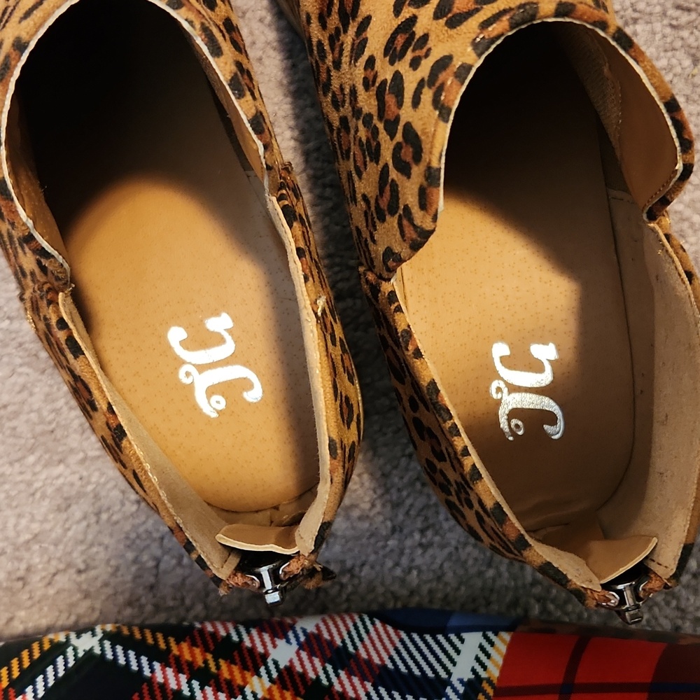 NWNB leopard print booties - Picture 5 of 5